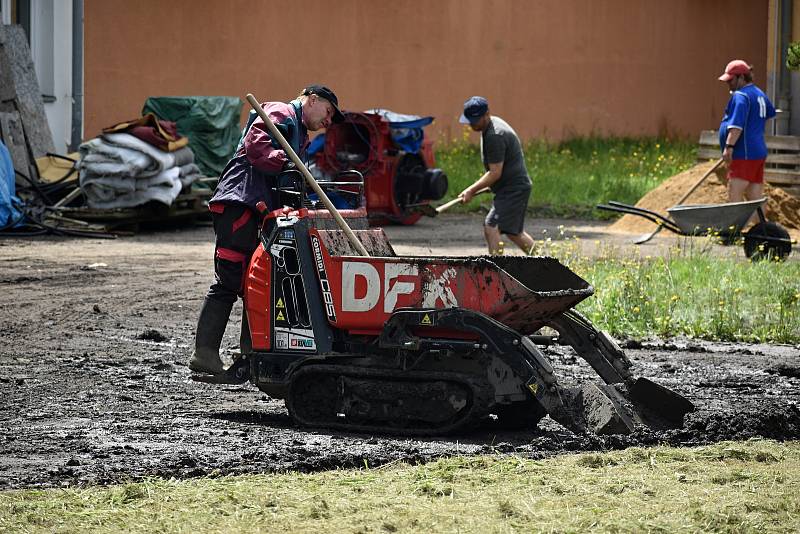 Víkendové přívalové deště vytopily také teplárnu v Bynově, bez teplé vody je 1600 domácností.