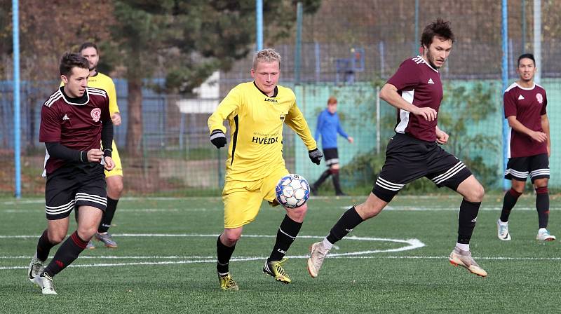 RUMBURK (ve žlutém) prohrál v Neštěmicích 0:2.