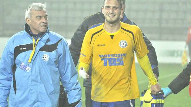 Lékař Martin Nácovský (vlevo) a bývalý útočník Varnsdorfu Martin Jurča před šesti lety při utkání v Mostě.