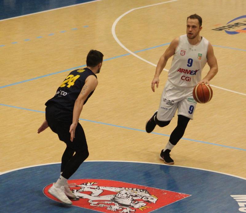 BK ARMEX DĚČÍN - BK OPAVA. Utkání 16. kola Kooperativa NBL.