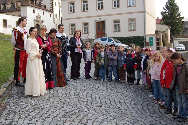 S prvním dubnovým dnem odstartovala turistická sezona na hradech a zámcích Národního památkového ústavu.