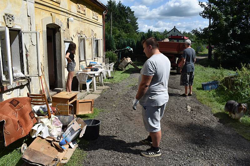 Přívalové deště v červenci poničily v Lobendavě a v Dolní Poustevně desítky domů.