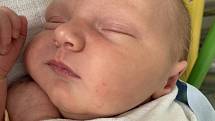 Sebastian Ligoš se narodil mamince Martině Pavlíčkové 13. dubna v 18.28 hodin. Vážil 3,91 kilogramu.