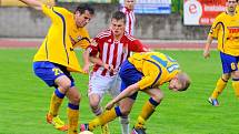 REMÍZA. FK Varnsdorf (žlutá) vs. Viktoria Žižkov 1:1.