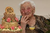 OSLAVA 105. narozenin proběhla ve čtvrtek dopoledne v krásnolipském domově důchodců a sociální péče.