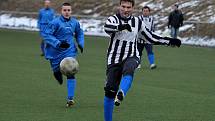 FOTBALISTÉ HORNÍHO Podluží (v prožkouvaném) porazili 8:1 Chřibskou.