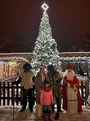 Rozsvícení vánočního stromu v Jílovém.