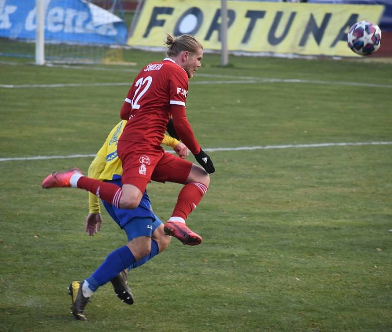 Fotbalisté Varnsdorfu doma udolali poslední Vyšehrad 1:0.