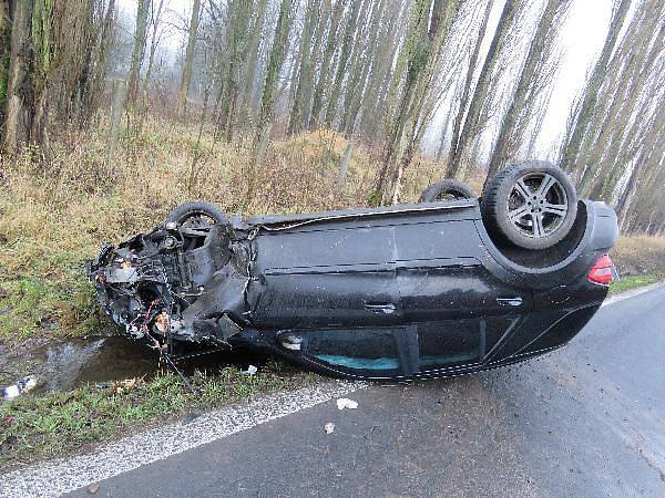 Auto Martina Fenina po nehoda u Libouchce.