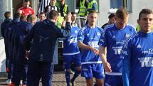 ŠLÁGR. Fotbalový Varnsdorf (v modrém) doma prohrál s Českými Budějovicemi 0:1.