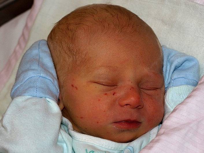 Honzík Pejčoch se narodil Lucii Suchomanové z Rumburka 28. prosince v 7.21 v rumburské porodnici. Měřil 49 cm a vážil 3,08 kg.