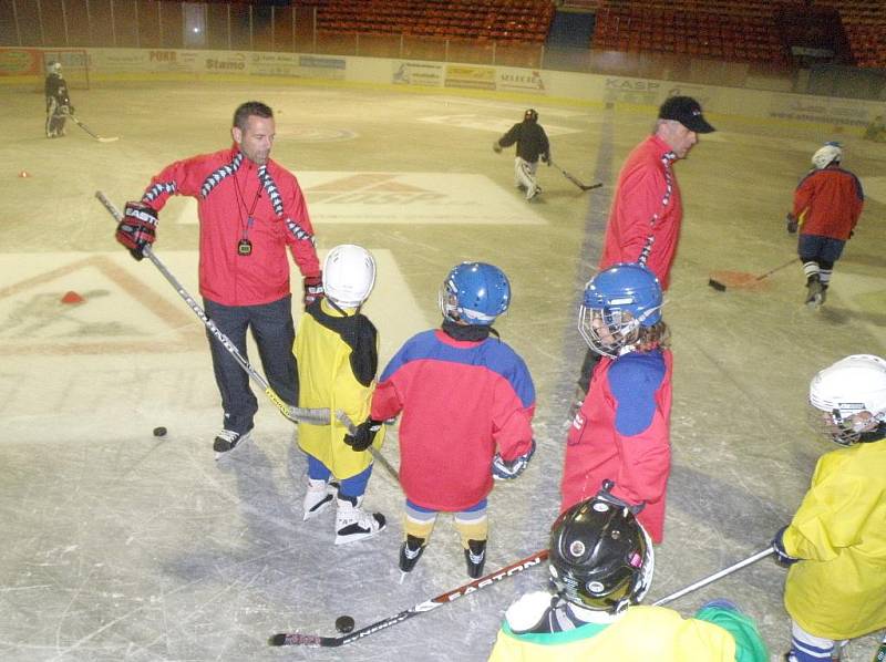 Mladí hokejisté dostanou během kempu pořádně zabrat