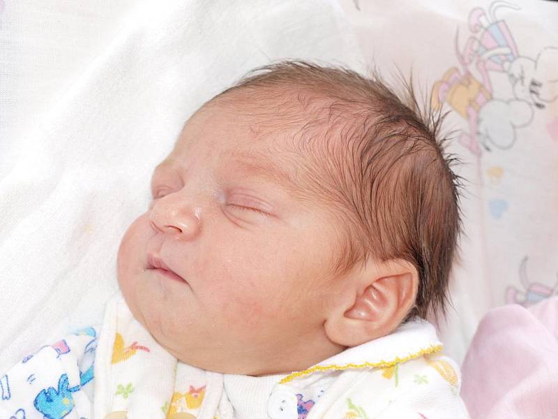 Jitce Novákové z Krásné Lípy se 17.srpna ve 13.05 v rumburské porodnici narodila dcera Vivien Kovačová. Měřila 47 cm a vážila 2,72 kg.