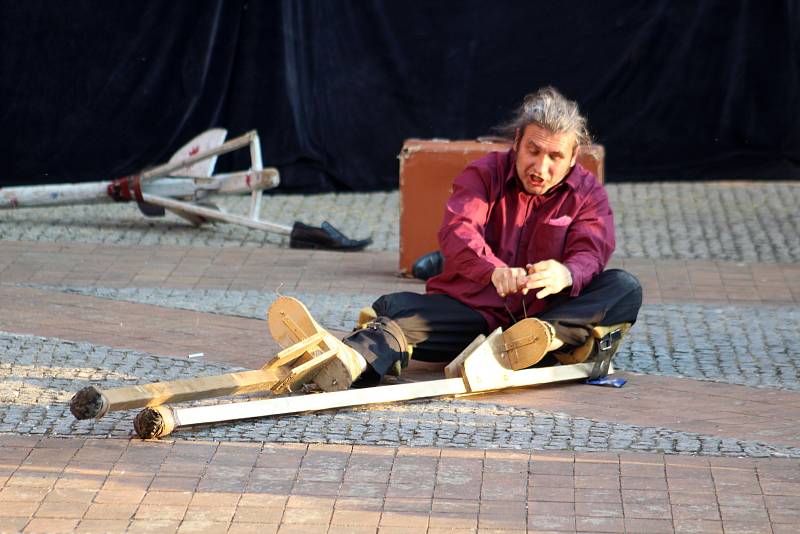 Festival pouličního divadla v Děčíně.