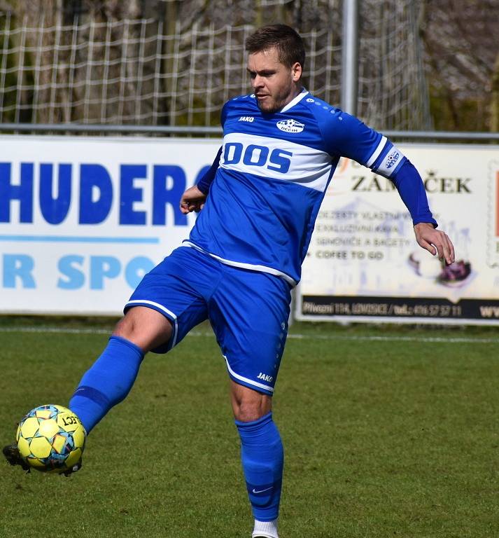 I.B třída: Chuderov - Junior Děčín 3:0.