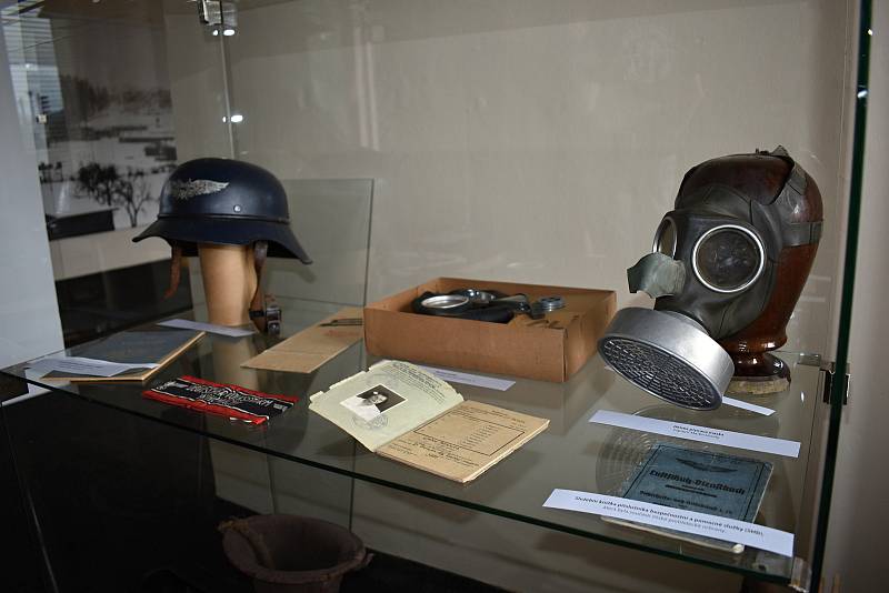 V děčínském muzeu připravili novou výstavu věnující se běžnému životu ve válečných časech.