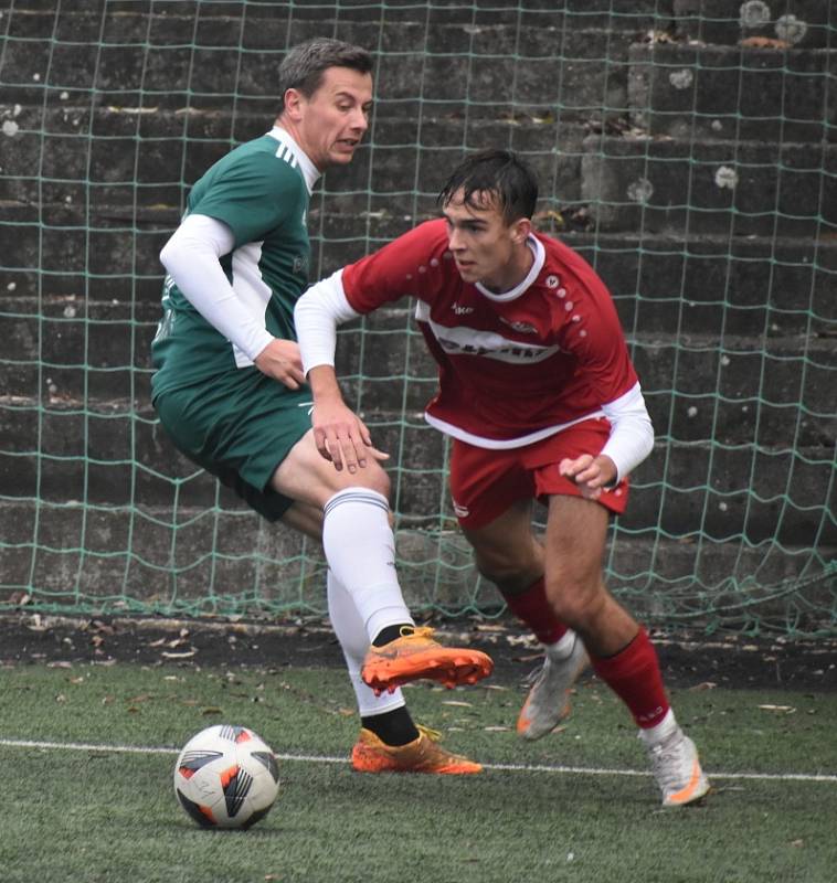 Fotbal, I.A třída: Junior Děčín - Pokratice 2:1 (0:0).