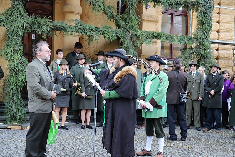 Hubertská jízda projela Šluknovem.