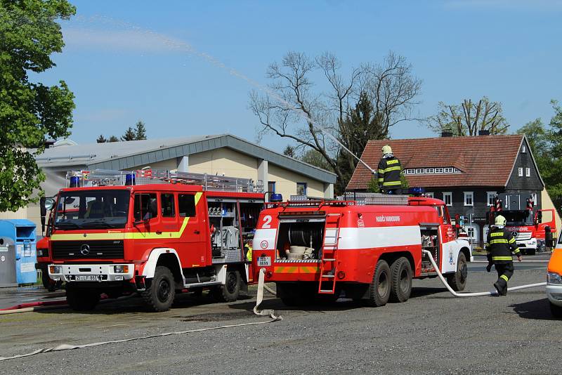 Hasiči z Varnsdorfu se představili na oslavách v Grossschönau.