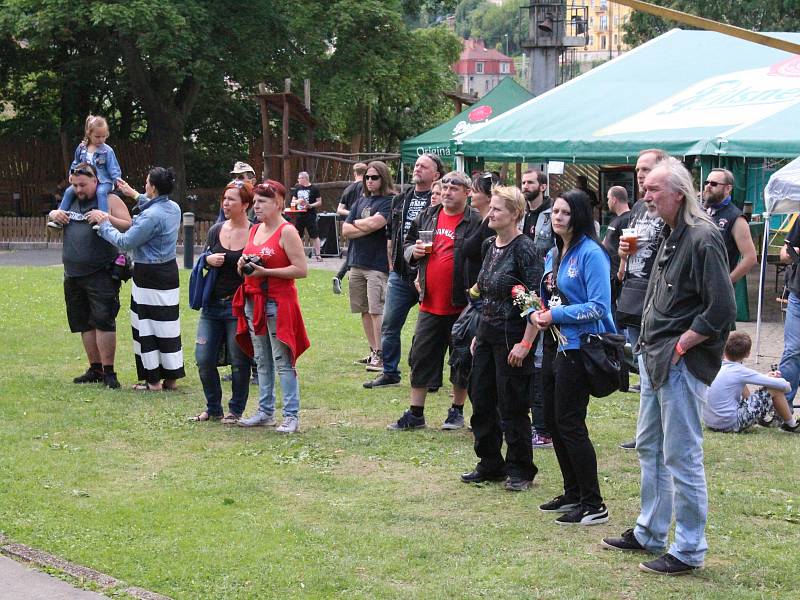 Jedeš fest se konal na děčínské Střelnici