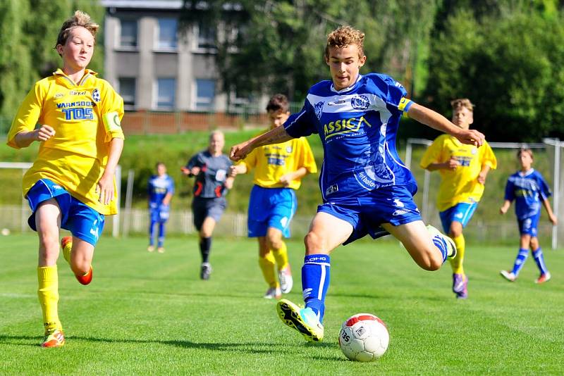 NEDAŘILO SE. Mladíci FAŠV U 14 dostali od Kladna jedenáct branek.