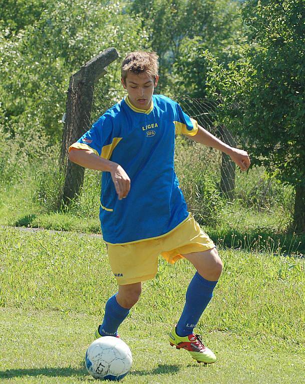 FOTBALISTÉ T.J. Kemp Starý Šachov slavili vítězství ve III. třídě.