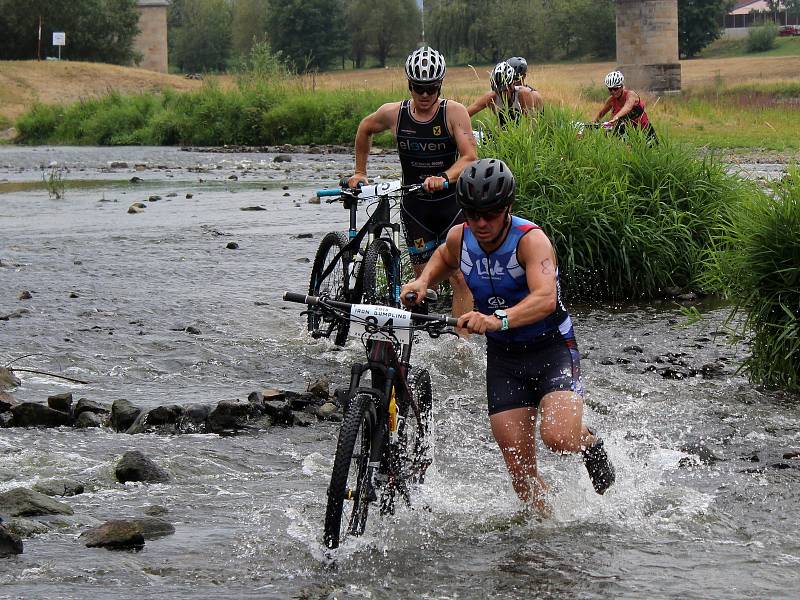 Triatlon Železný knedlík 2018 absolvovalo téměř 120 závodníků.