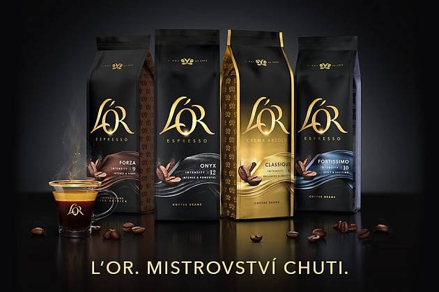 Prémiová značka L’OR představuje svou řadu zrnkové kávy v novém designu.
