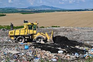Rok 2030 a zákaz skládkování se blíží. Spalovna na Vysočině do té doby nevznikne, odpadky se budou muset vozit za hranici kraje. Ilustrační foto.