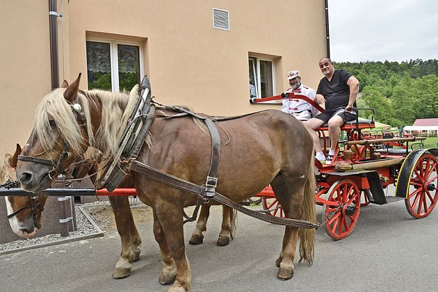 140 let SDH Pustověty.