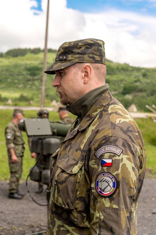 Bojovými střelbami z protiletadlových raketových kompletů vyvrcholilo tento týden ve vojenském újezdu Hradiště na Karlovarsku mezinárodní cvičení Tobruq Arrows 2016.