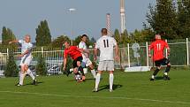 1.FC Spořice (v bílém) - SK Černovice 8:1