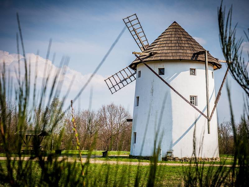 Skanzen Stará Ves při chomutovském zooparku