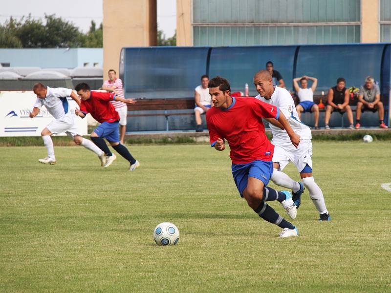 AFK LoKo Chomutov ( v červeném) - Sokol Údlice 11 : 0