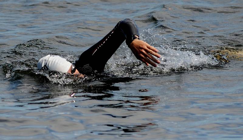 Hopman triatlon u Nechranické přehrady