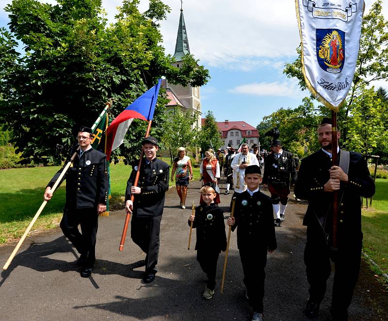 Na Měděnci si připomínali horníky a oslavili výročí založení.