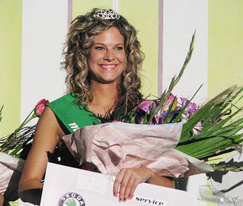 Miss Kadaně 2008 se stala Jana Vinopalová.