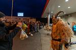 Krampus navštívil Kaufland v Kadani.