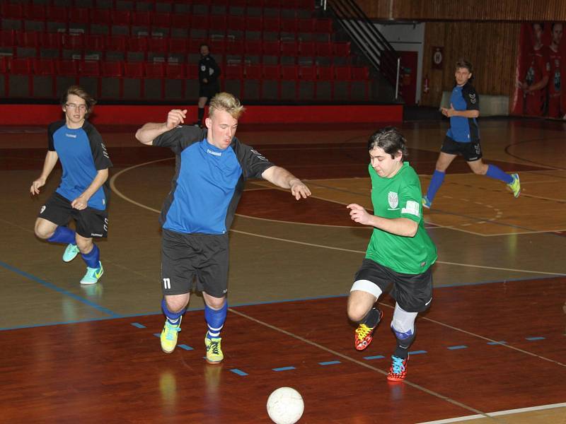 Baník Chomutov – Třebenice 10:2, hráči Baníku v zeleném.