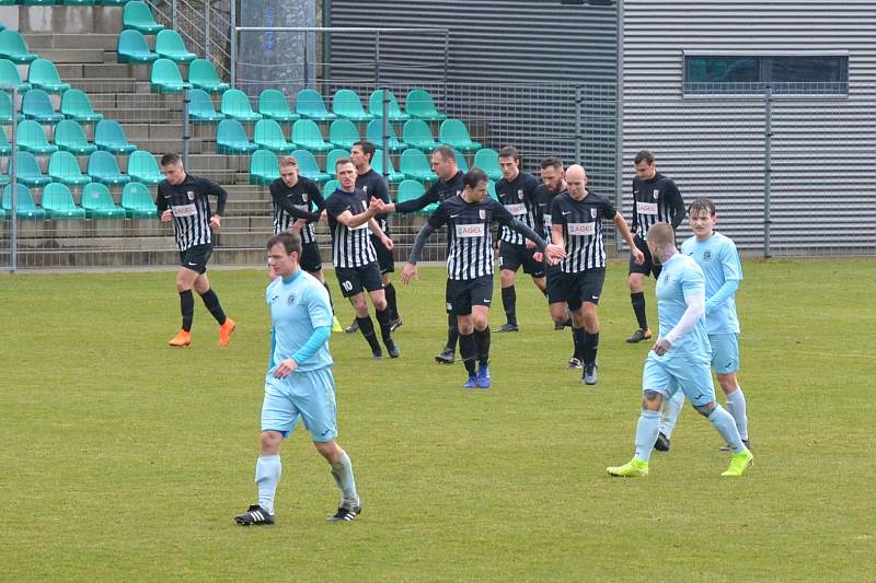 FC Chomutov (modří) - FK Brandýs n. Labem 4:3 pk