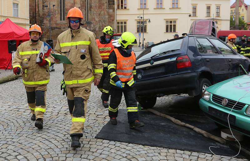 Krajská soutěž hasičů ve vyprošťování zraněných osob v Chomutově