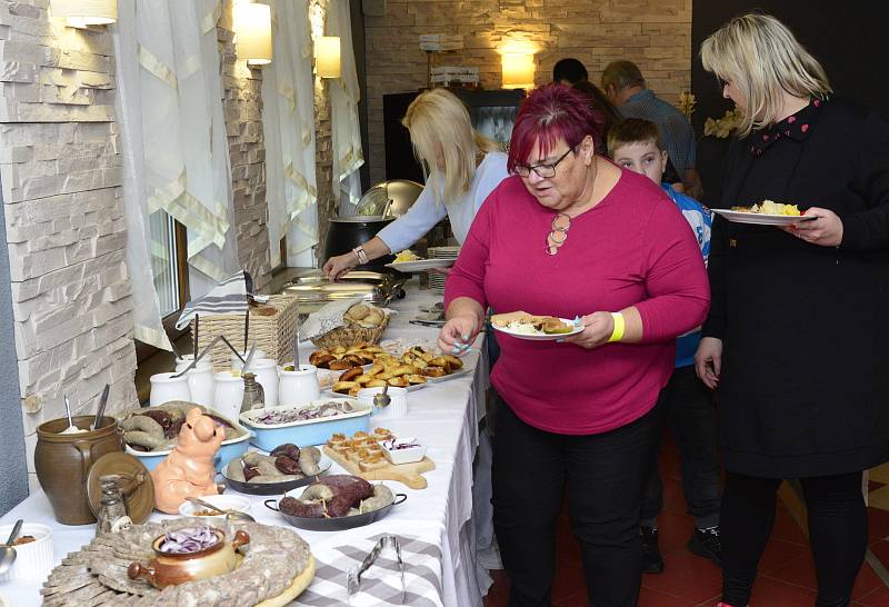 Zabijačkové hody v restauraci Druhý mlýn v Bezručovém údolí