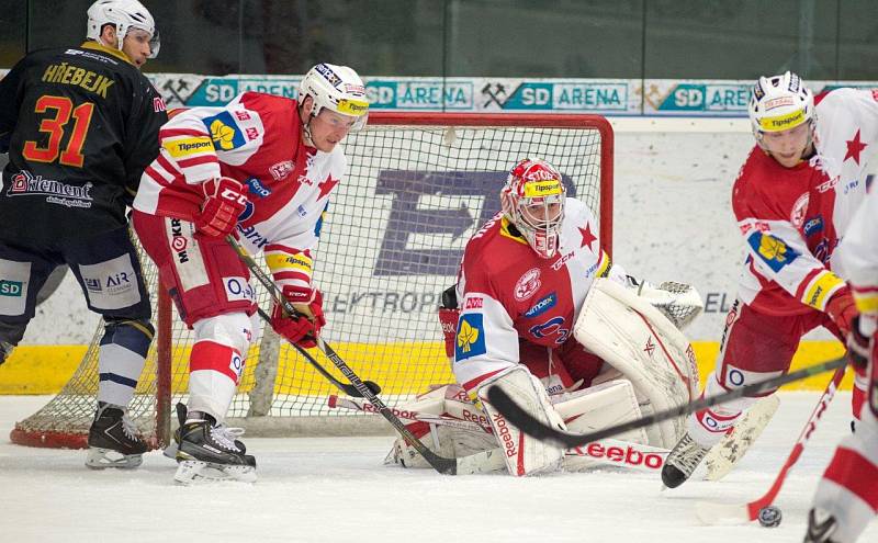 Ze zápasu Piráti Chomutov - Slavia Praha.