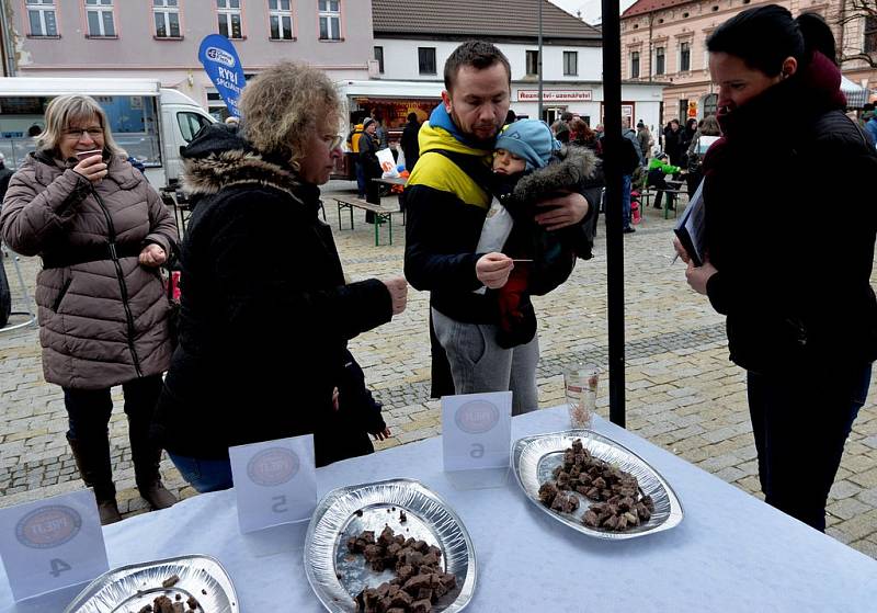 Zabijačkové trhy v Jirkově.