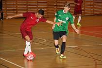 Snímek je z utkání kategorie U17. Baník Chomutov v zeleném porazil Spartu Praha 8:2.