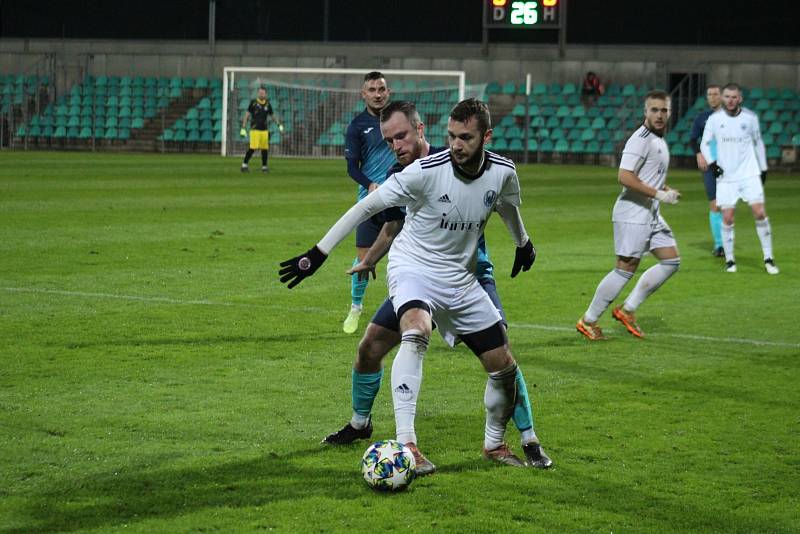 Chomutov (v modrém) si poradil s Libiší 2:1.