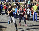 Do zámecké zahrady v Klášterci se dostavili nadšenci sportovního běhu. Na startu mimo nejmenších ratolestí startovala spousta soutěžících v podobě žáků dorostenců a dospělých běžců.