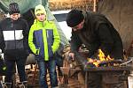 V sobotu a neděli se ve Vejprtech konají adventní trhy, které pořádá jak české měst, tak jeho německý soused Bärenstein.