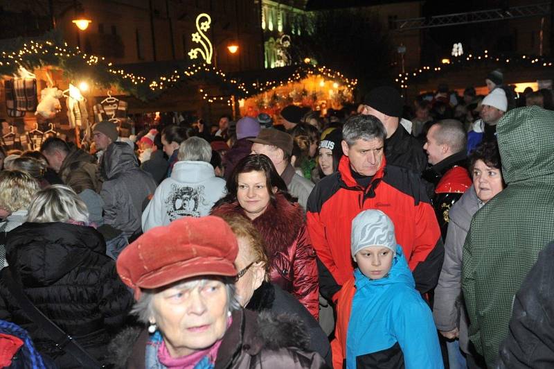 Rozsvícení vánočního stromu v Chomutově, 1. prosince 2013.