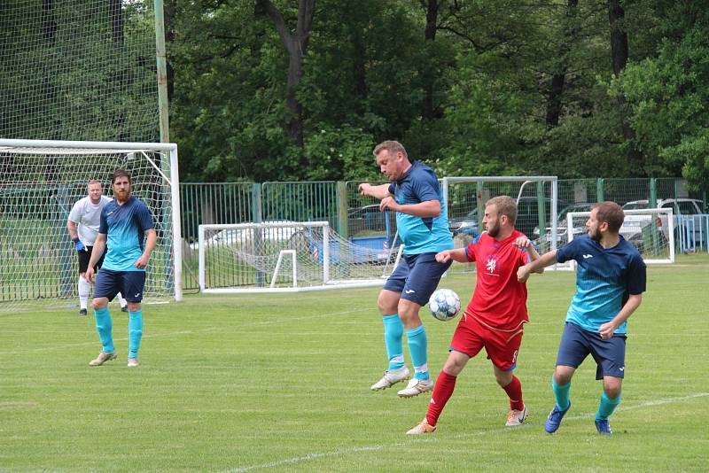 Údlice (v modrém) naposledy zdolaly Strupčice 4:1.